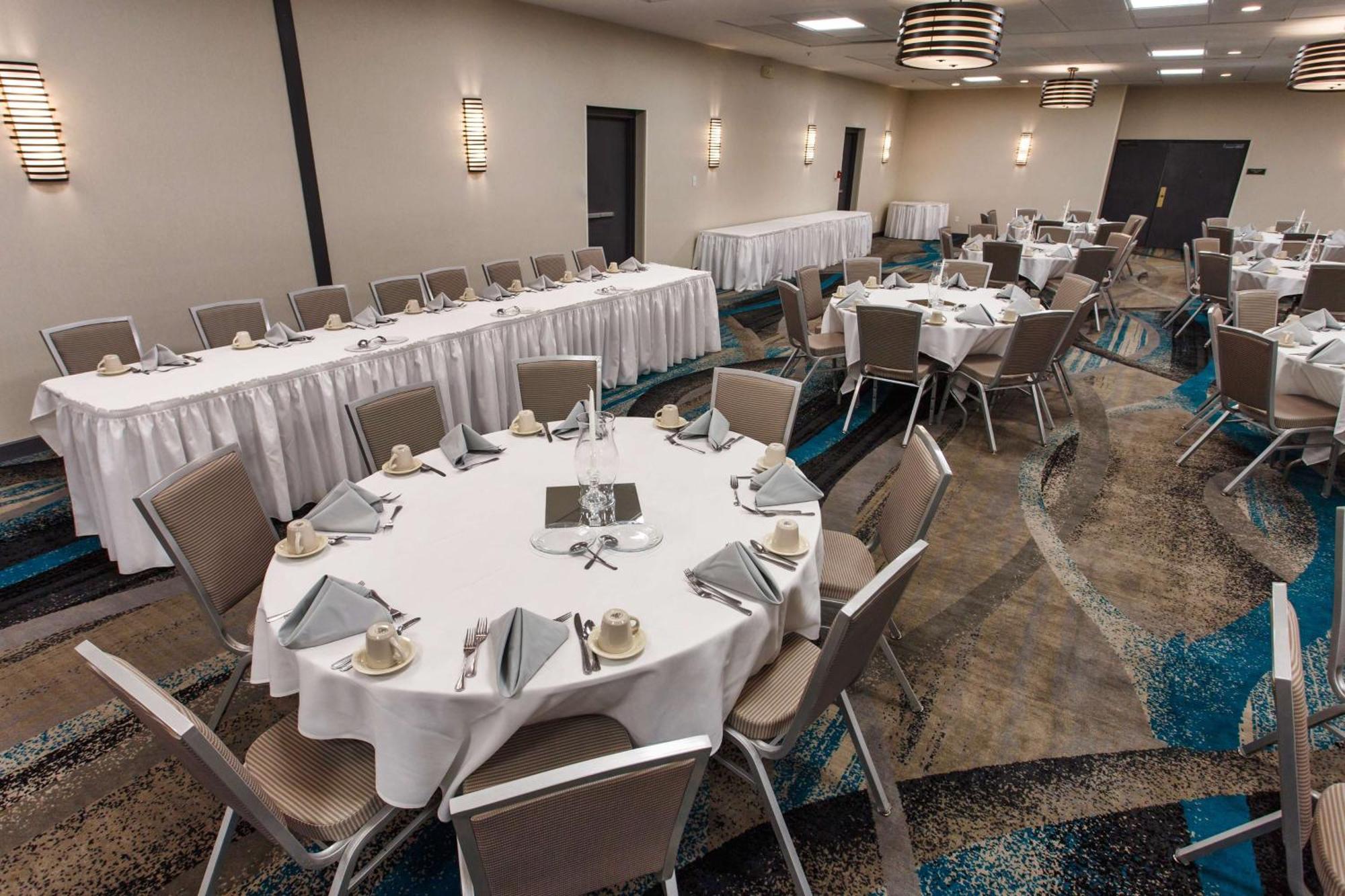 Doubletree By Hilton Neenah Exterior foto