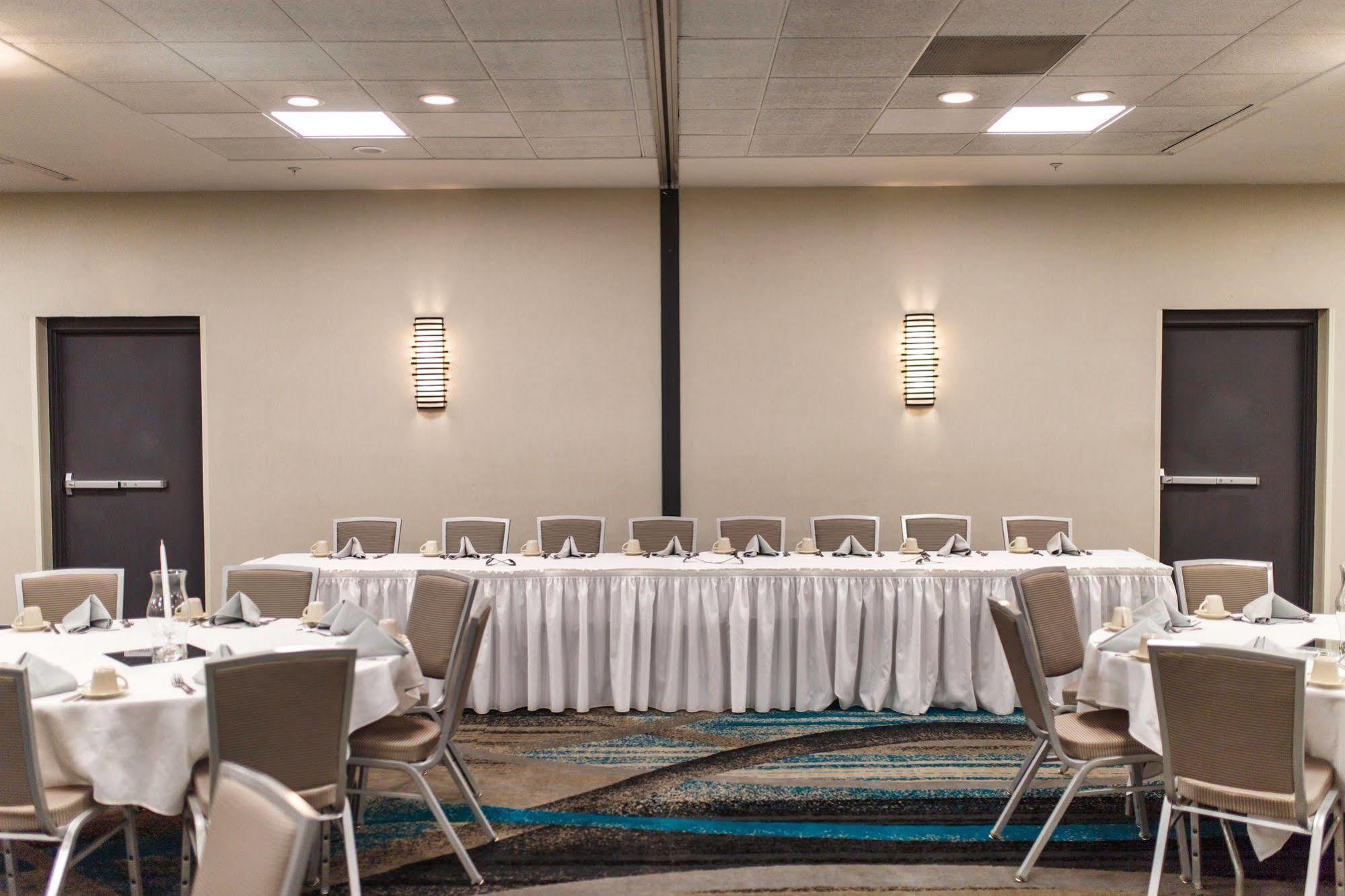 Doubletree By Hilton Neenah Exterior foto